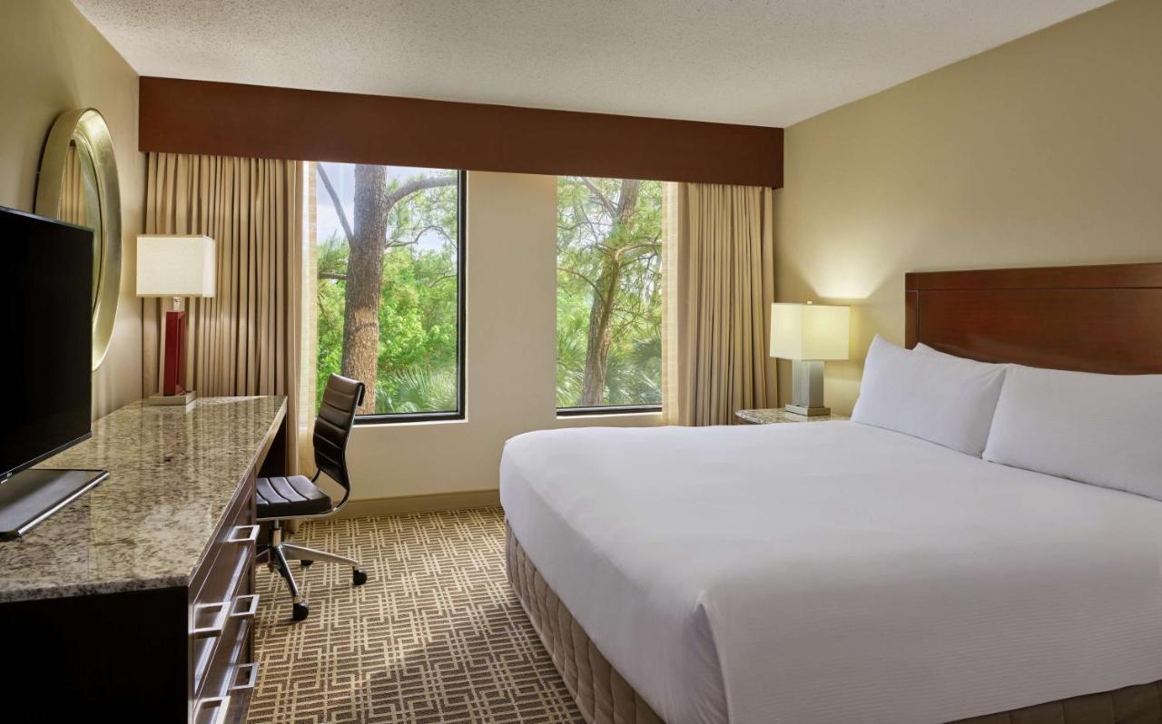 Готель Doubletree By Hilton Houston Intercontinental Airport Екстер'єр фото