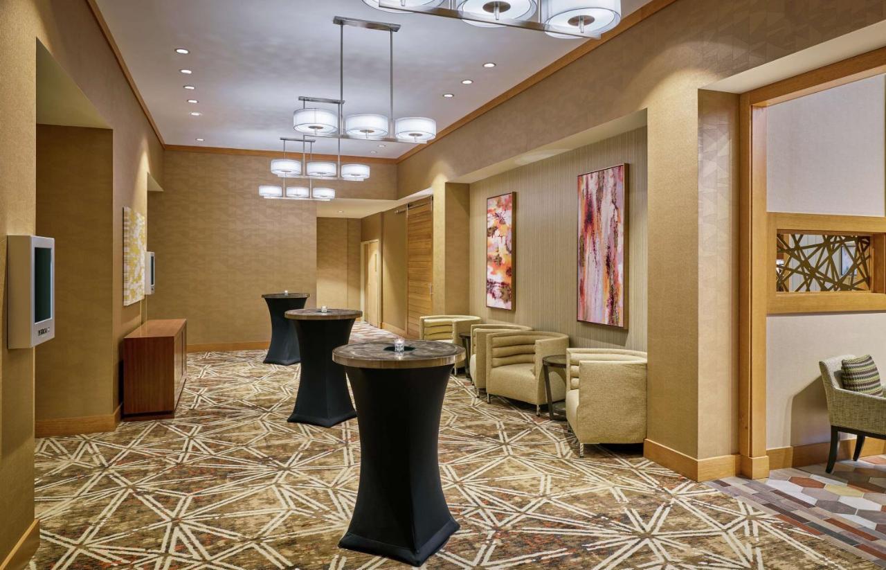 Готель Doubletree By Hilton Houston Intercontinental Airport Екстер'єр фото