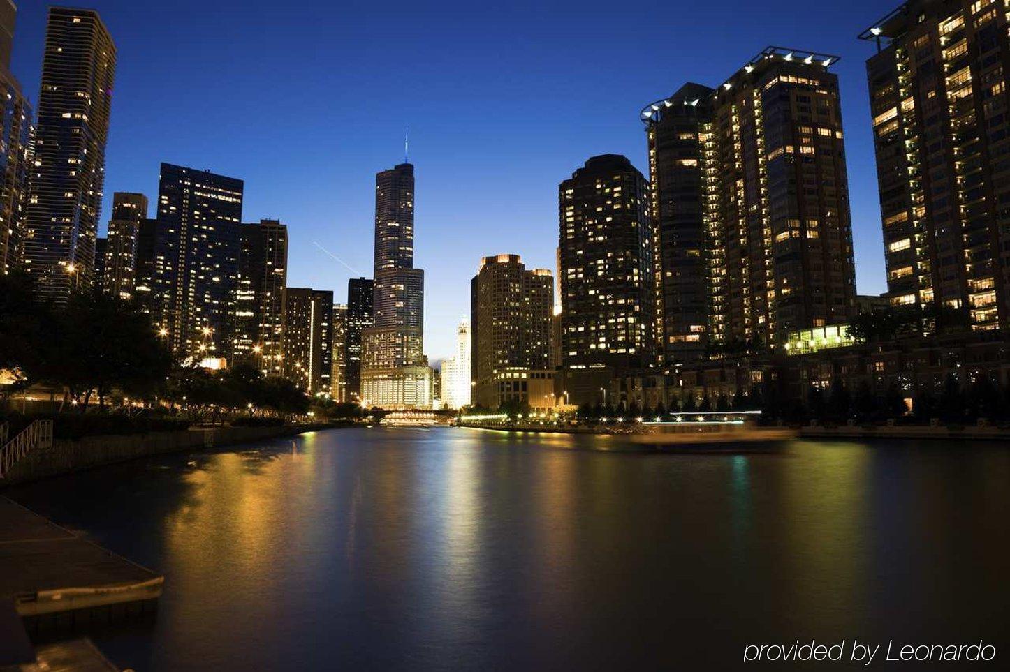 Готель Doubletree By Hilton Houston Intercontinental Airport Екстер'єр фото
